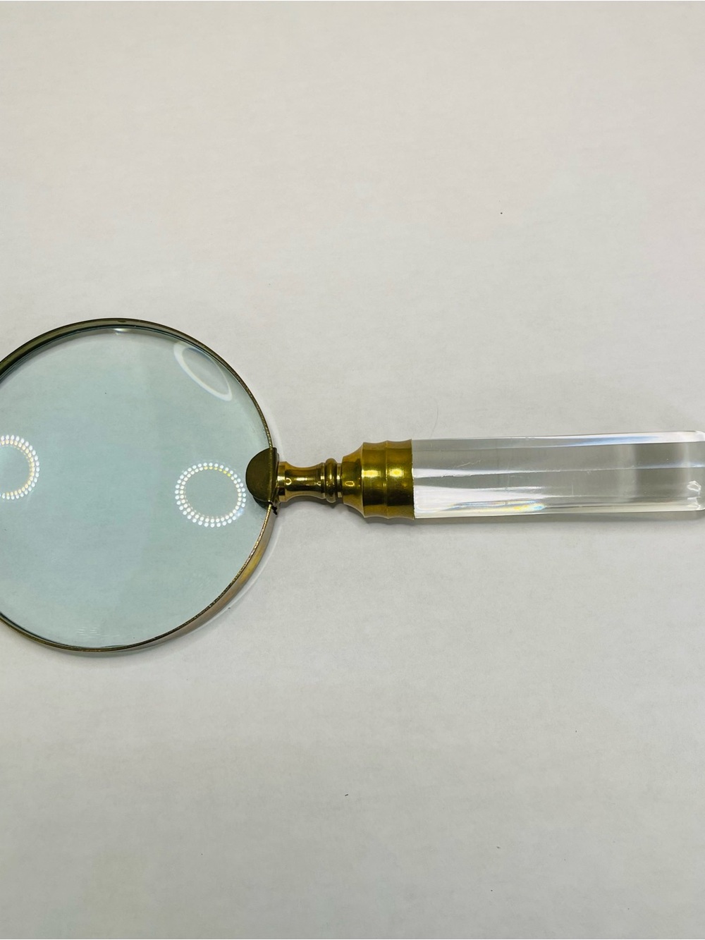 Vintage Acrylic and Brass Handle Magnifying Glass 4 inch Diameter - Picture 2 of 6